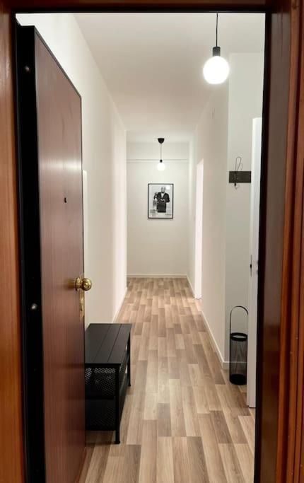 Leia Home W/Private Parking In Old Town トリエステ エクステリア 写真